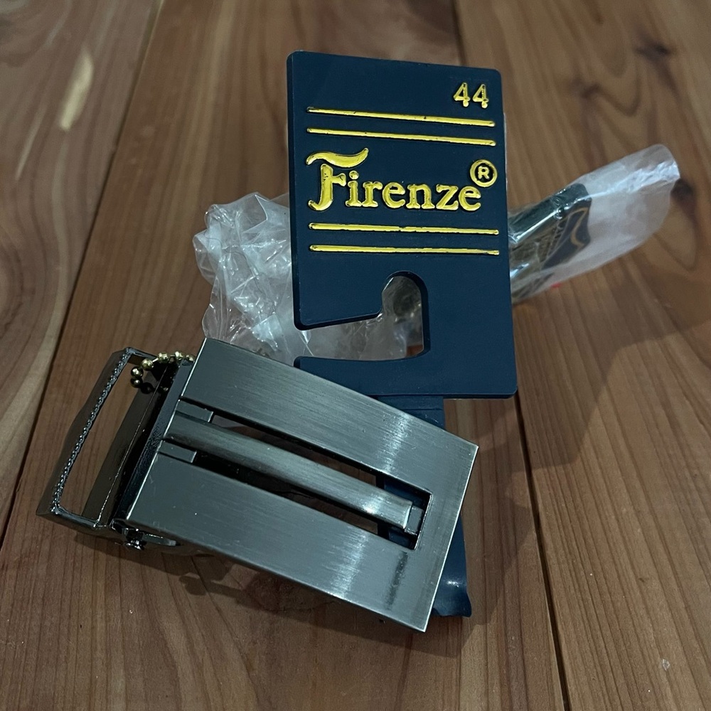 NWT Silver Belt‎ Buckle Mens, Firenze